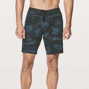 Lululemon Men’s Current State 9” Board Shorts